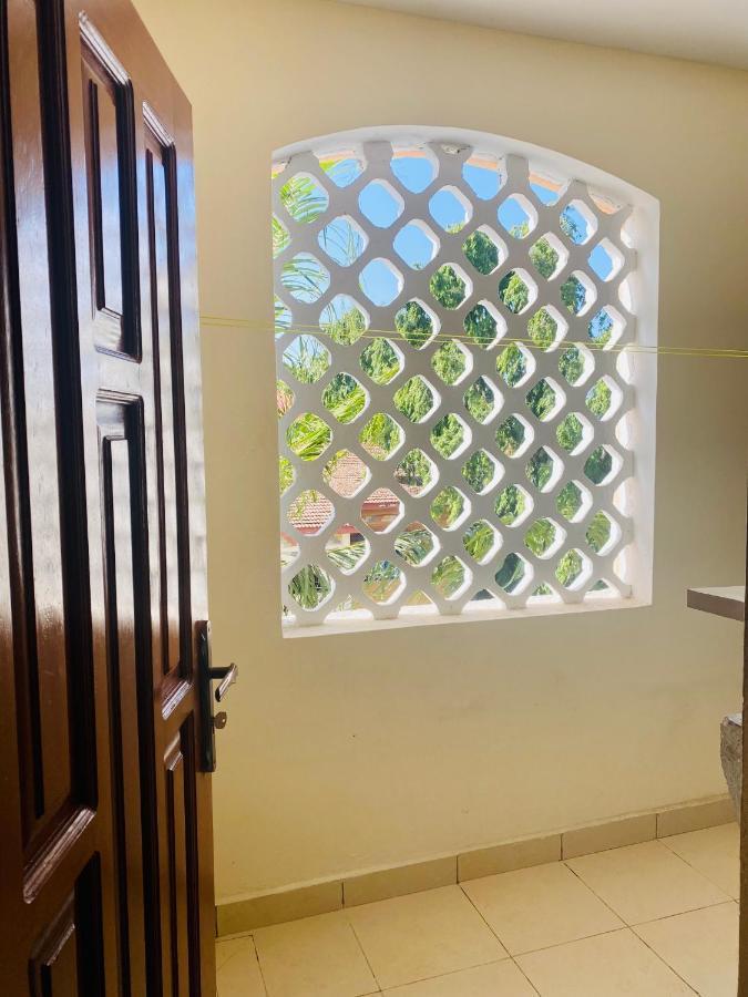 Dala Studio - Beach Road Apartment Mombasa Luaran gambar